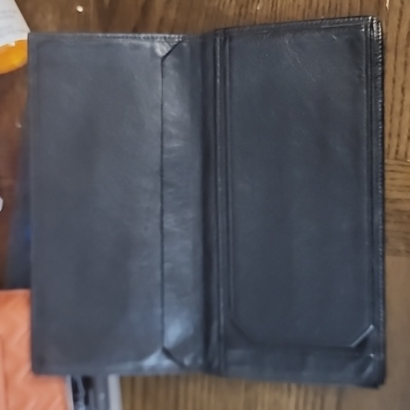 Rolls Royce Connolly Leather Checkbook wallet - Picture 3 of 10